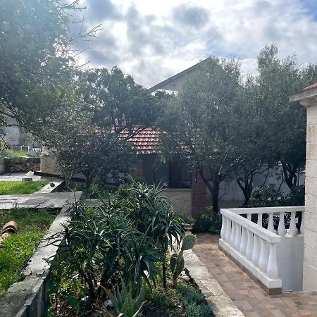 Cvjetkovic Lägenhet